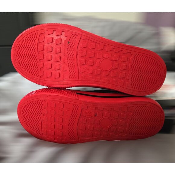 NWT Mickey Mouse Toddler Hi Top Sneakers Size 12 / Mickey and Pluto - Picture 5 of 5